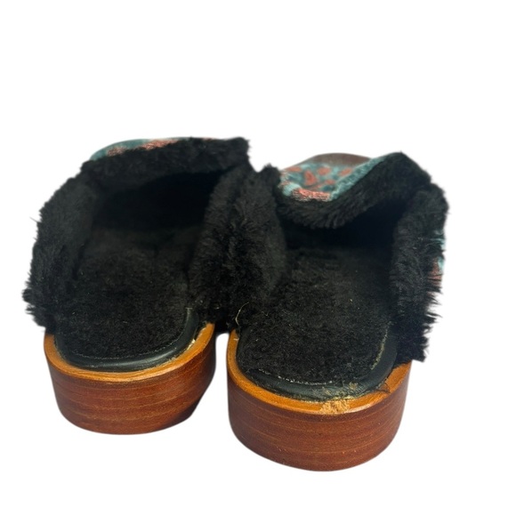 Free People Velour Casual Mules Butterfly Effect Fur Lined Shoe EU 36 - Picture 4 of 8